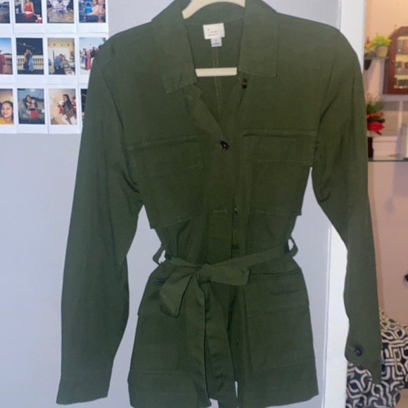 Jacket - Picture 1 of 2